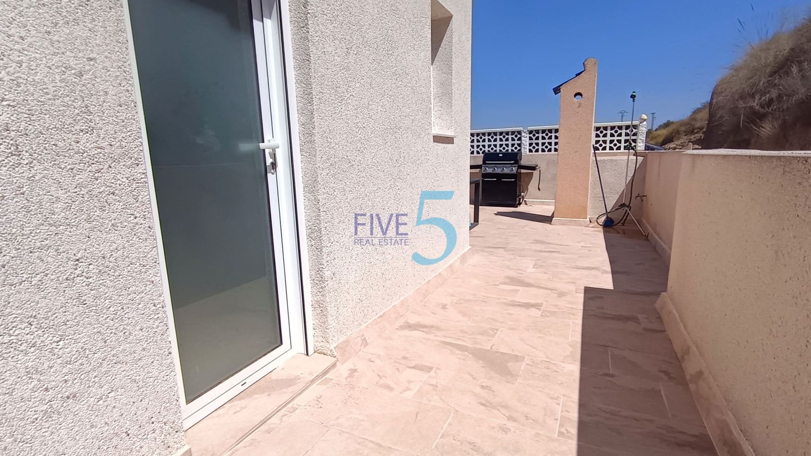 3 soveværelse Lejlighed til salg i Ciudad Quesada med swimmingpool - € 165.000 (Ref: 9989494)