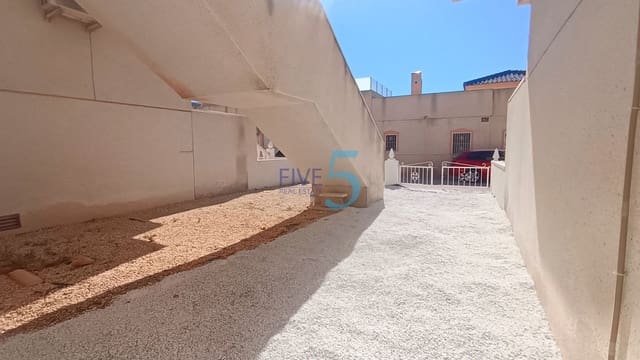 3 bedroom Apartment for sale in Ciudad Quesada, Rojales with pool - € 165,000 (Ref: 9989494)