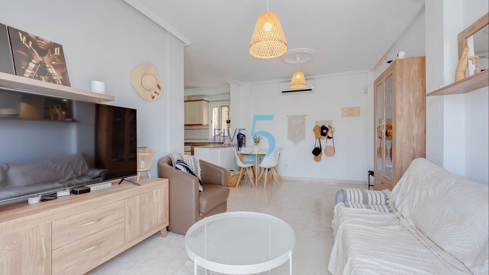 3 makuuhuone Huoneisto myytävänä paikassa Ciudad Quesada mukana uima-altaan - 165 000 € (Ref: 9989494)