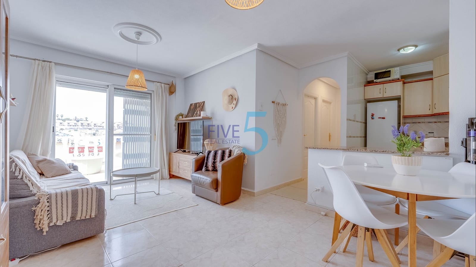 3 makuuhuone Huoneisto myytävänä paikassa Ciudad Quesada mukana uima-altaan - 165 000 € (Ref: 9989494)