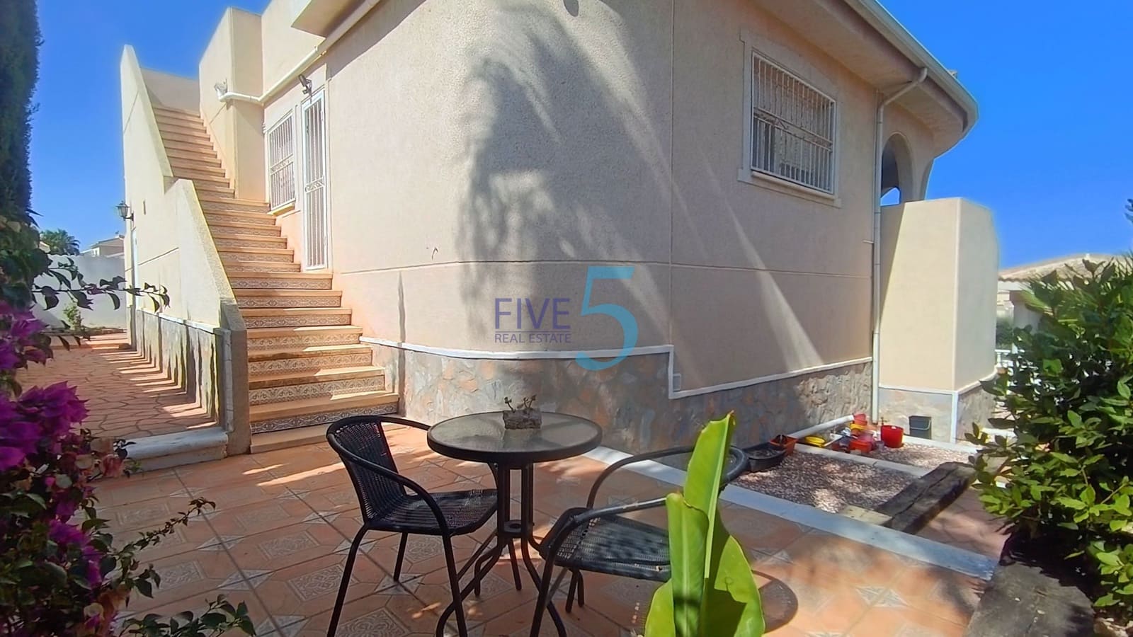 4 chambre Villa/Maison à vendre à Ciudad Quesada avec piscine garage - 569 000 € (Ref: 9994507)