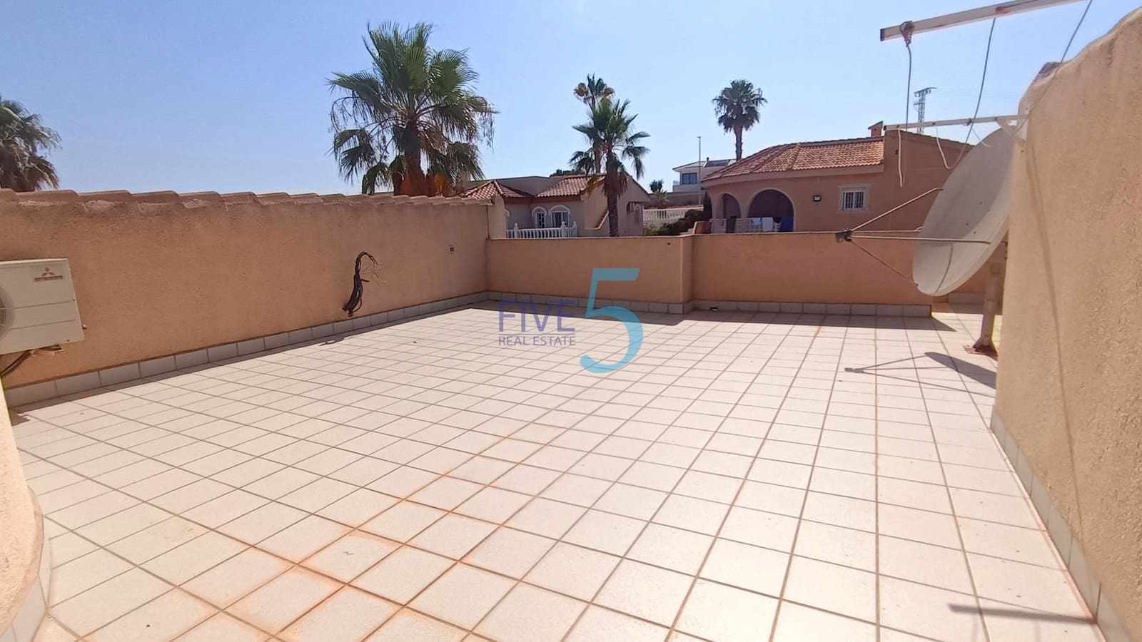 4 chambre Villa/Maison à vendre à Ciudad Quesada avec piscine garage - 569 000 € (Ref: 9994507)