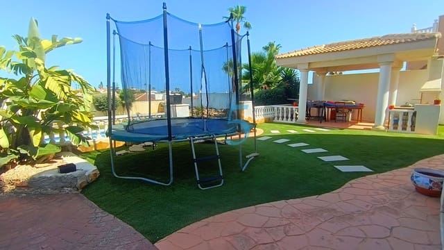 4 chambre Villa/Maison à vendre à Ciudad Quesada, Rojales avec piscine garage - 569 000 € (Ref: 9994507)
