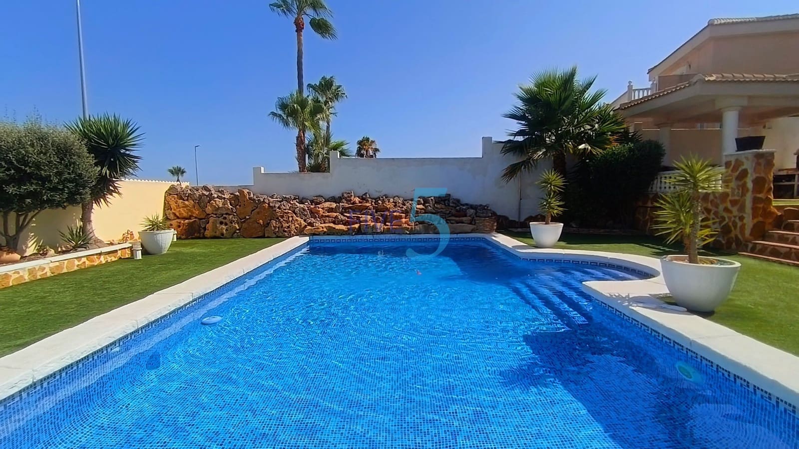 4 chambre Villa/Maison à vendre à Ciudad Quesada avec piscine garage - 569 000 € (Ref: 9994507)