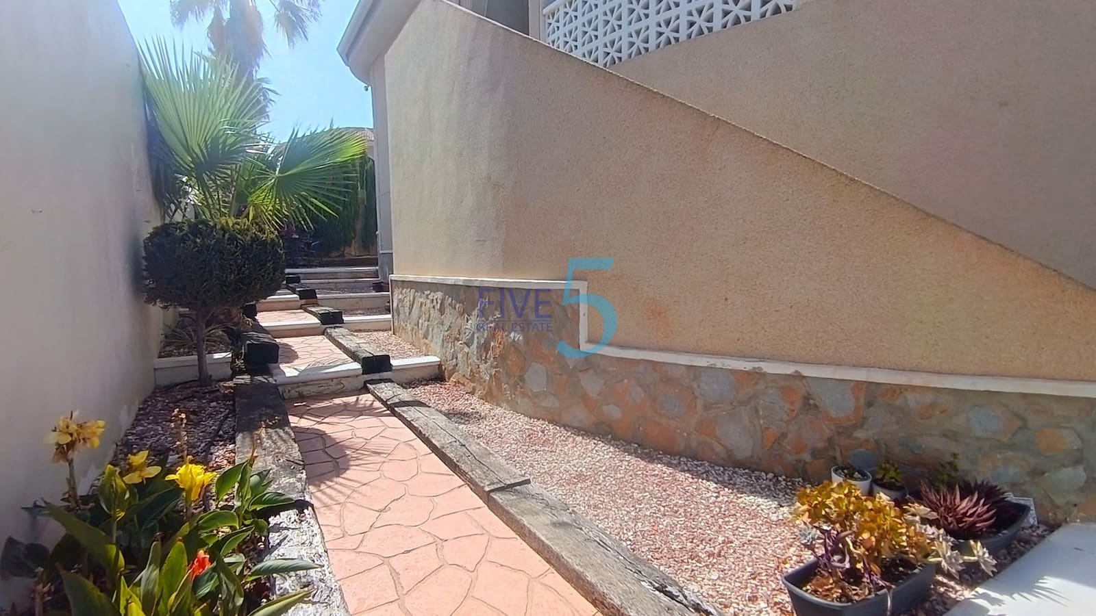4 chambre Villa/Maison à vendre à Ciudad Quesada avec piscine garage - 569 000 € (Ref: 9994507)
