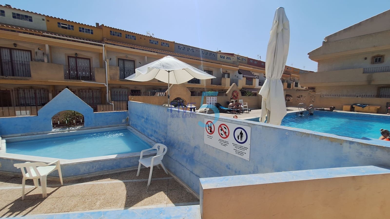 3 camera da letto Villetta Bifamiliare in vendita in Playa Flamenca con piscina garage - 169.900 € (Rif: 9994508)