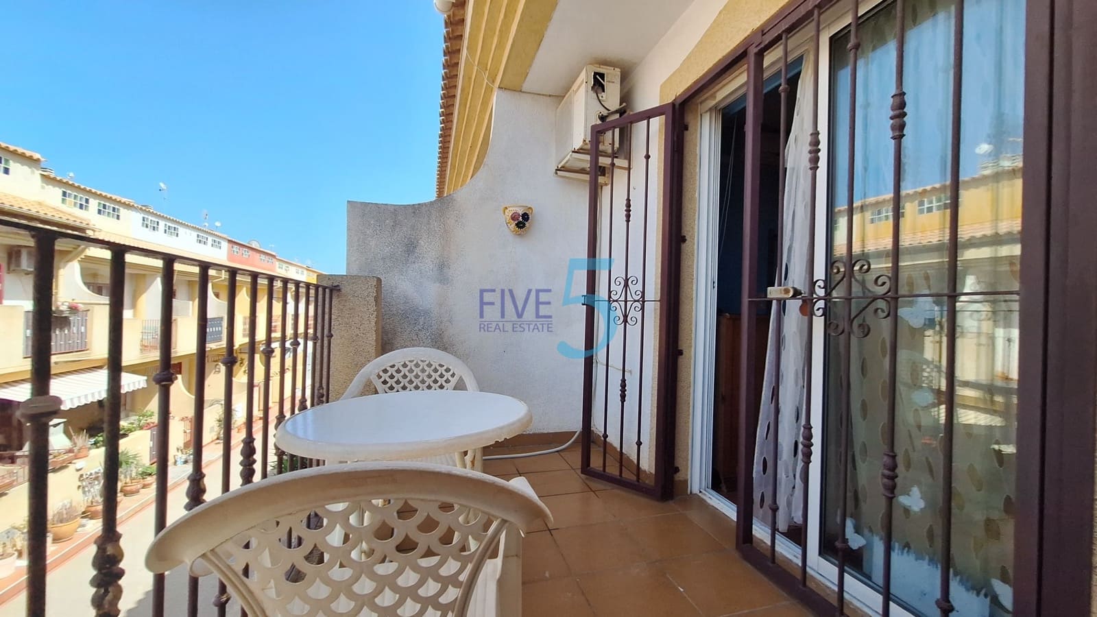 3 camera da letto Villetta Bifamiliare in vendita in Playa Flamenca con piscina garage - 169.900 € (Rif: 9994508)
