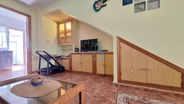 3 soveværelse Semi-Rækkehus til salg i Playa Flamenca, Orihuela med swimmingpool garage - € 169.900 (Ref: 9994508)