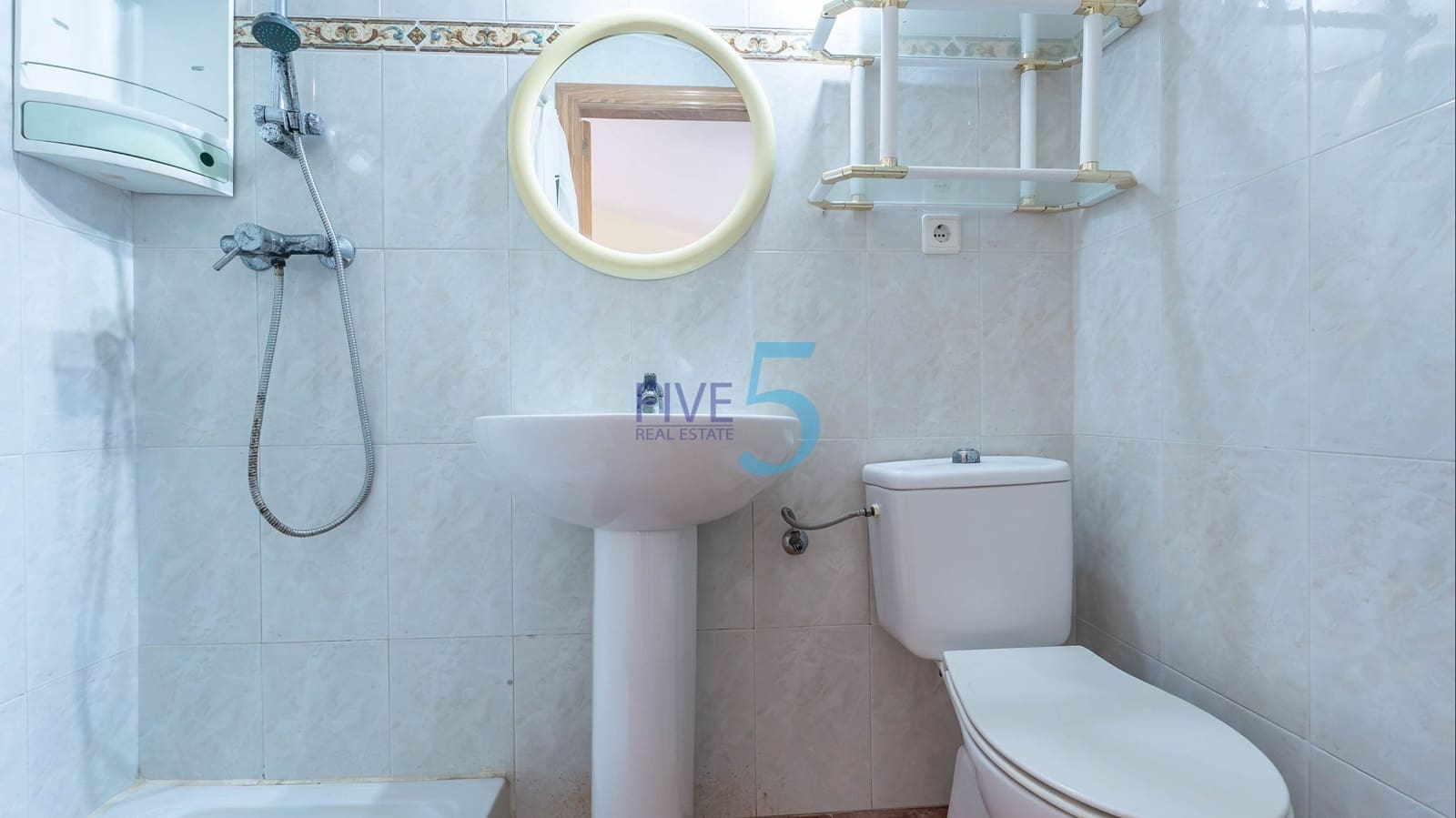 3 soverom Kjedet enebolig til salgs i Playa Flamenca med svømmebasseng - € 169 900 (Ref: 9994508)