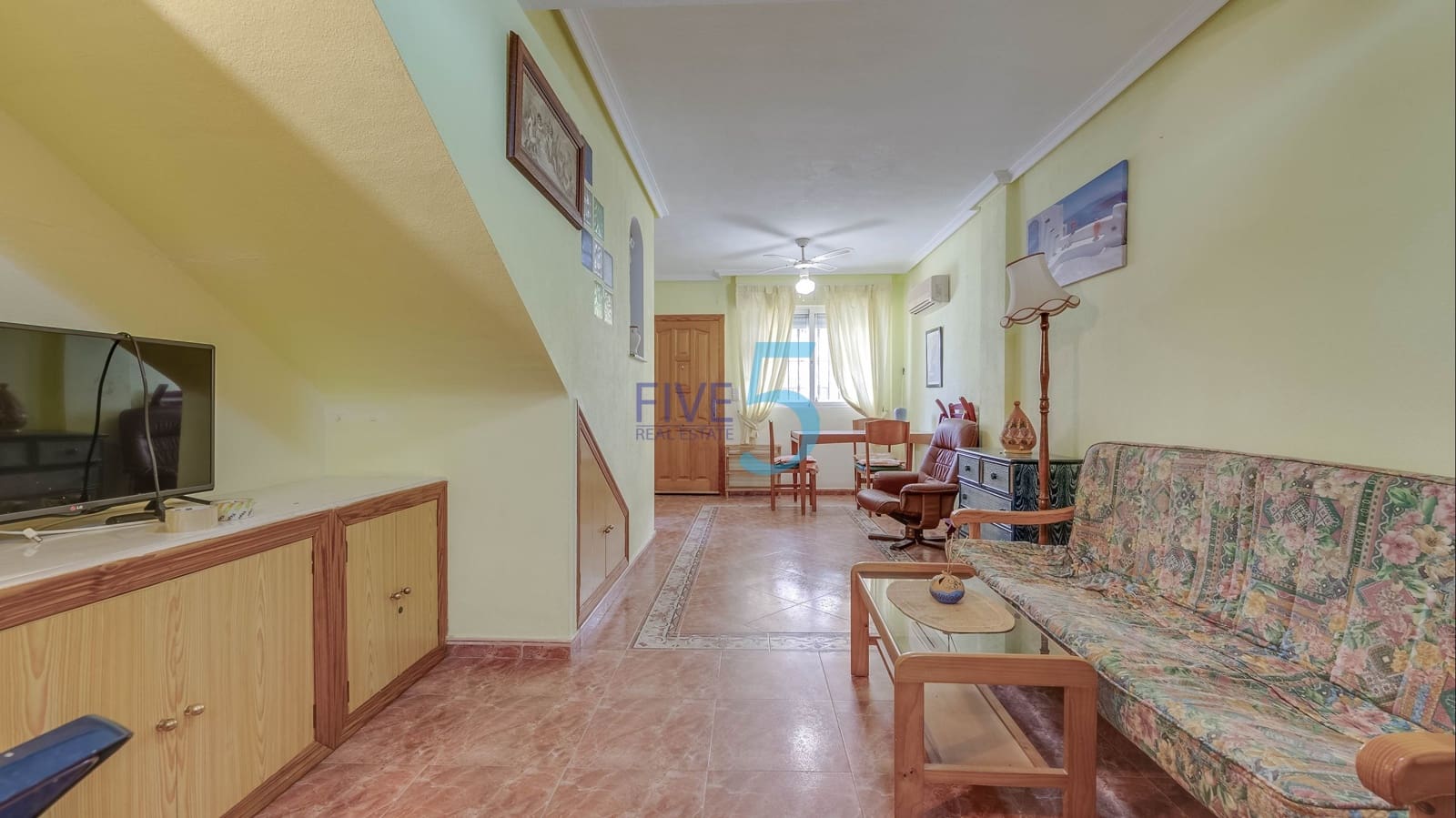 3 soverom Kjedet enebolig til salgs i Playa Flamenca med svømmebasseng - € 169 900 (Ref: 9994508)