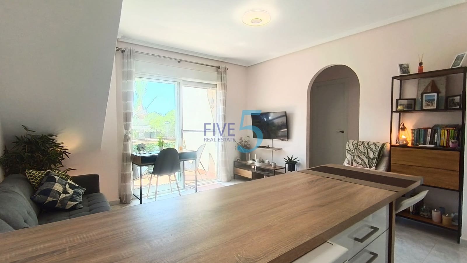 2 soveværelse Lejlighed til salg i Ciudad Quesada med swimmingpool garage - € 145.000 (Ref: 9994510)