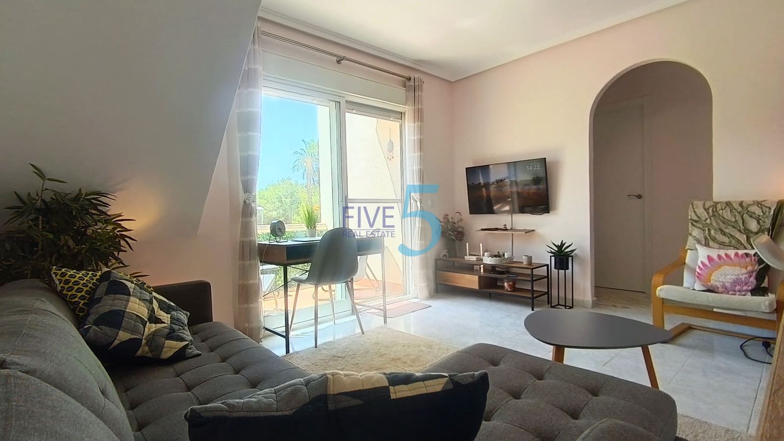 2 soveværelse Lejlighed til salg i Ciudad Quesada med swimmingpool garage - € 145.000 (Ref: 9994510)