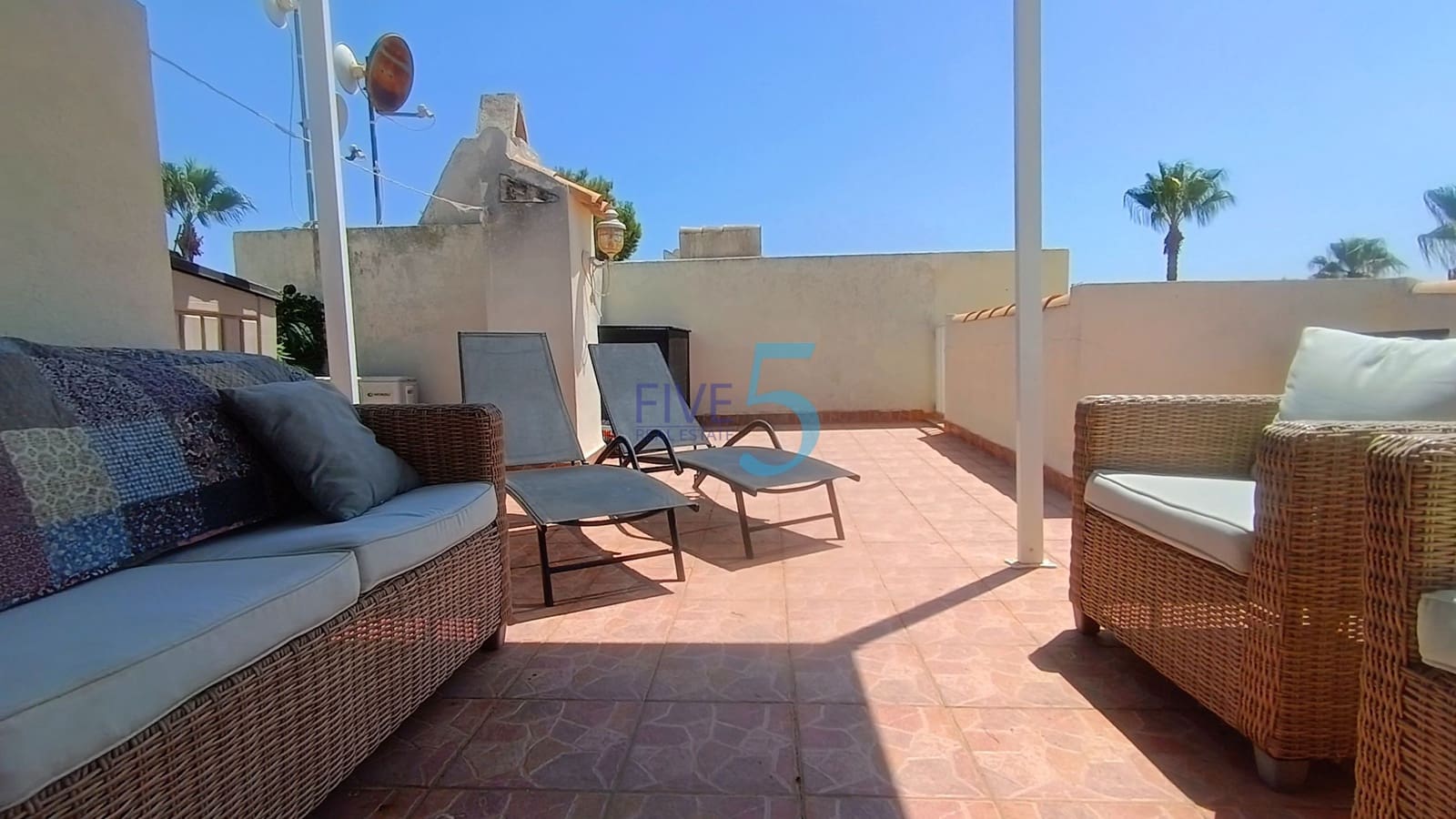 2 soveværelse Lejlighed til salg i Ciudad Quesada med swimmingpool garage - € 145.000 (Ref: 9994510)