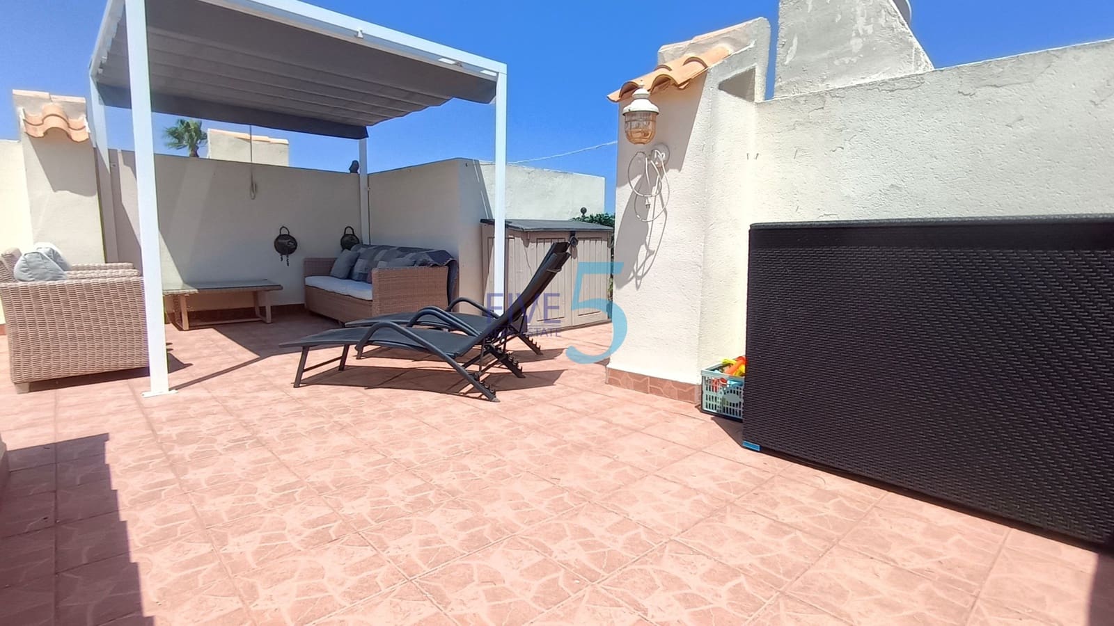 2 soveværelse Lejlighed til salg i Ciudad Quesada med swimmingpool garage - € 145.000 (Ref: 9994510)