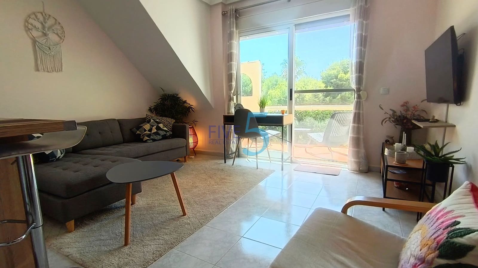 2 soveværelse Lejlighed til salg i Ciudad Quesada med swimmingpool garage - € 145.000 (Ref: 9994510)