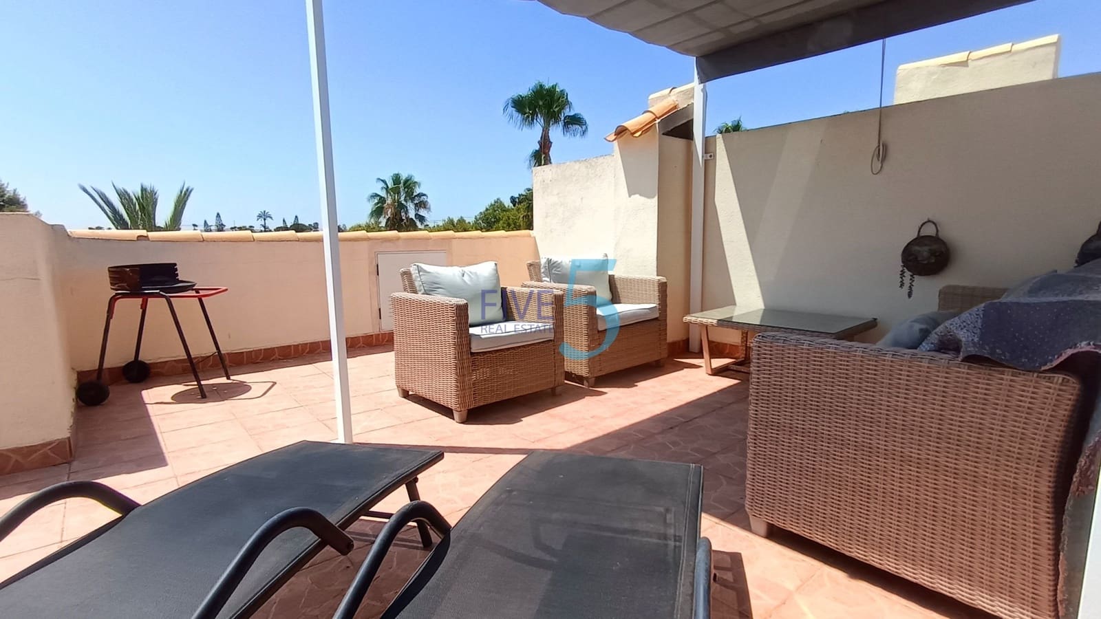 2 soveværelse Lejlighed til salg i Ciudad Quesada med swimmingpool garage - € 145.000 (Ref: 9994510)