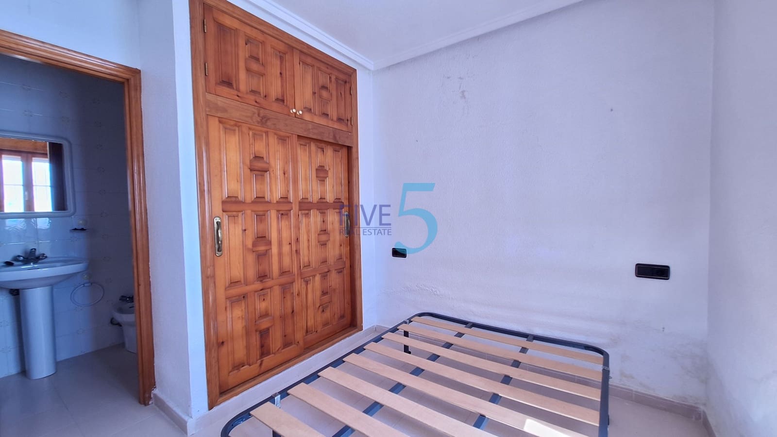1 makuuhuone Bungalow myytävänä paikassa Ciudad Quesada mukana uima-altaan 
autotalli - 105 000 € (Ref: 9994511)