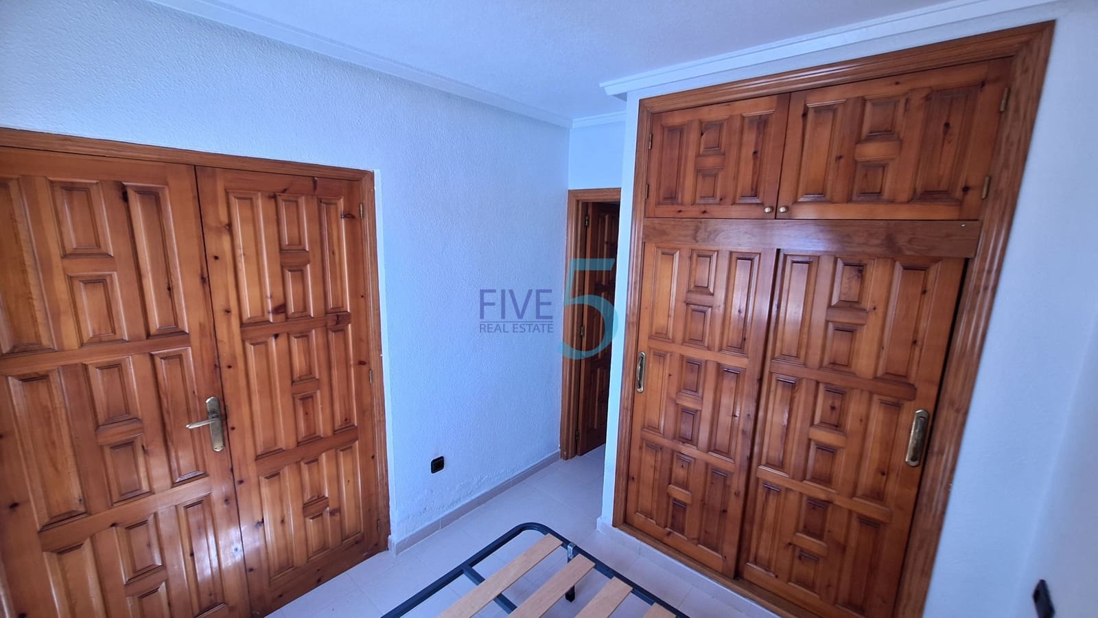 1 makuuhuone Bungalow myytävänä paikassa Ciudad Quesada mukana uima-altaan 
autotalli - 105 000 € (Ref: 9994511)