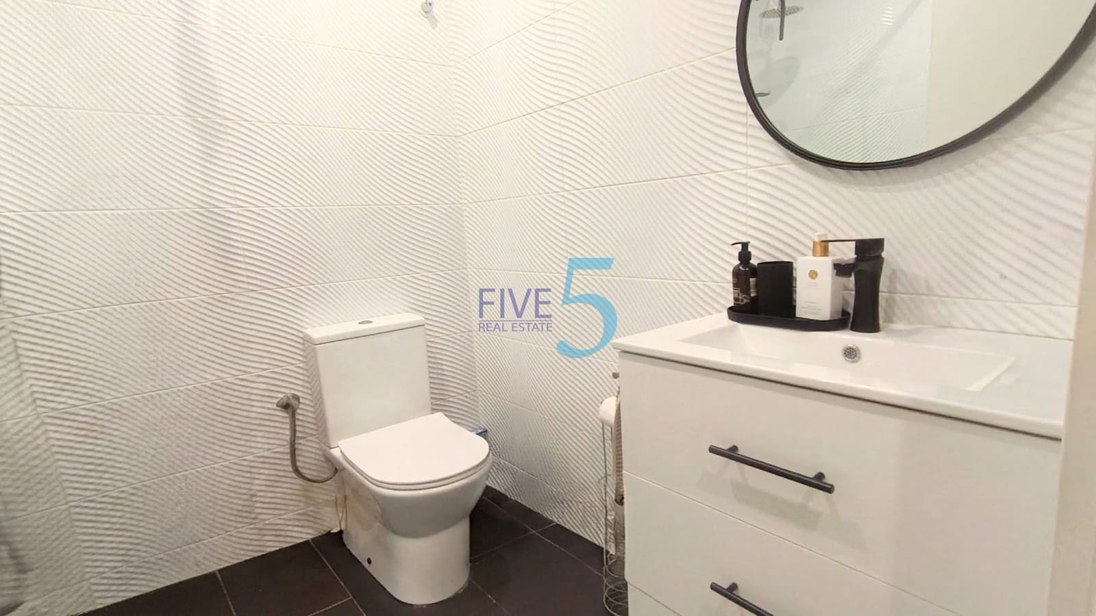 3 bedroom Bungalow for sale in Torrevieja - € 139,995 (Ref: 9996249)