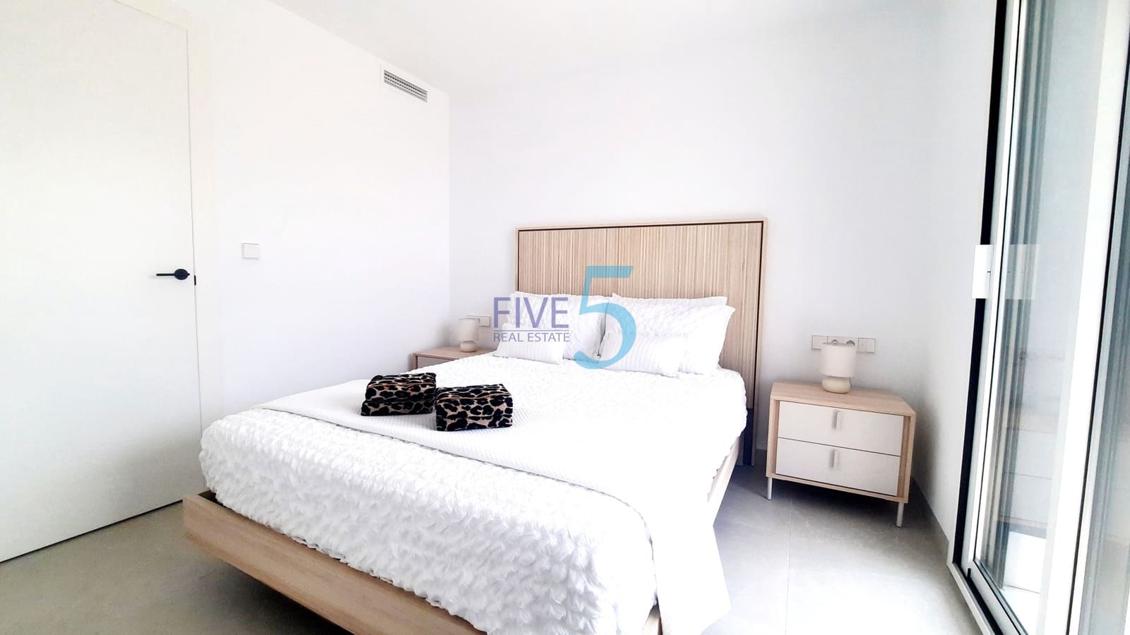 3 sypialnia Willa na sprzedaż w Torre-Pacheco z basenem garażem - 675 000 € (Ref: 9996392)