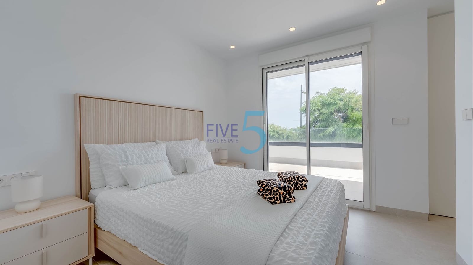 3 Zimmer Villa zu verkaufen in Torre-Pacheco mit Pool Garage - 675.000 € (Ref: 9996392)