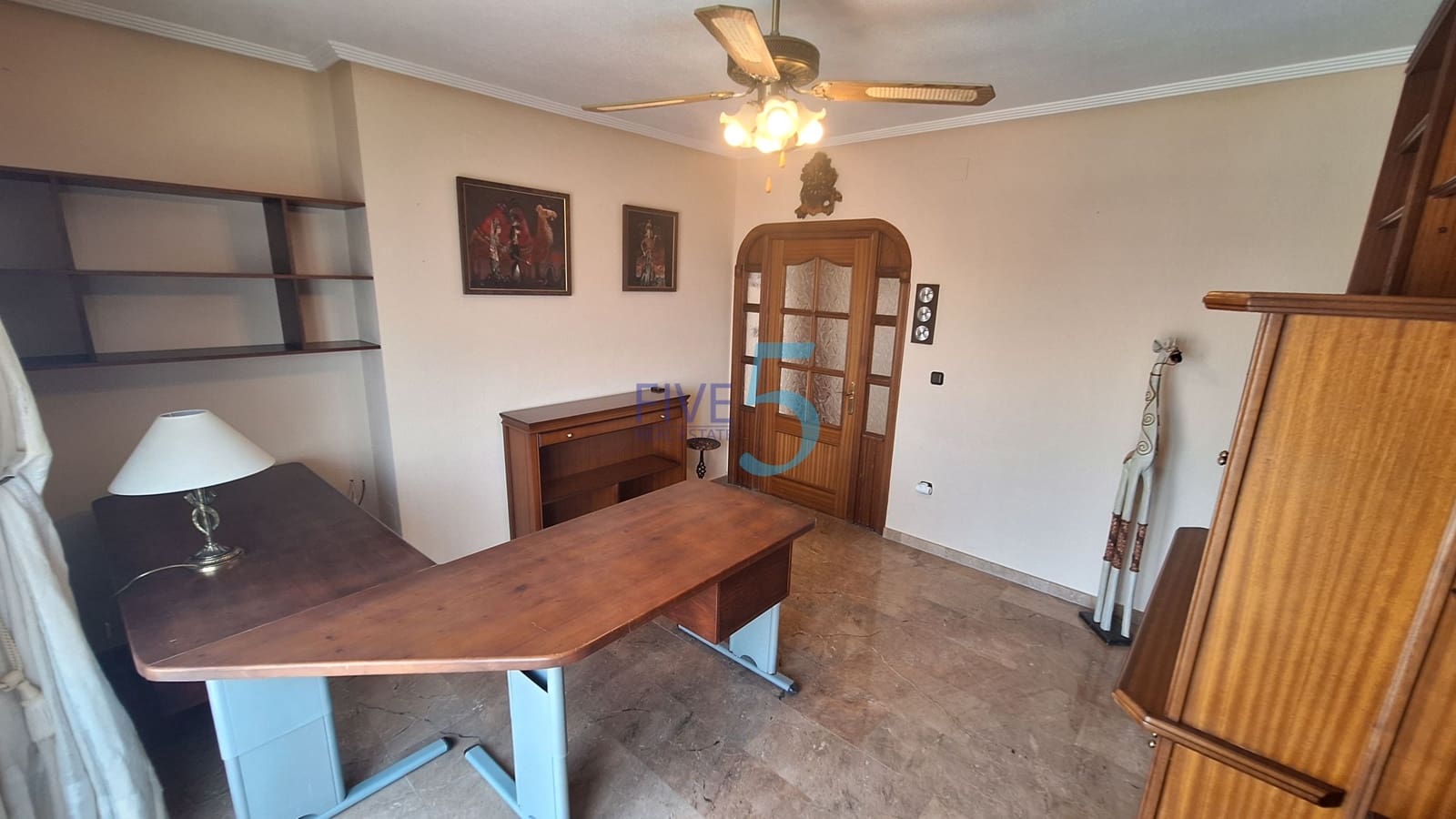 4 soveværelse Villa til salg i Torrevieja med swimmingpool garage - € 390.000 (Ref: 9996491)