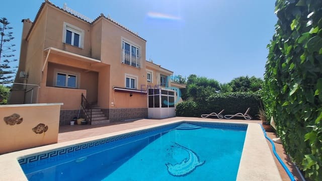 4 soveværelse Villa til salg i Torrevieja med swimmingpool garage - € 390.000 (Ref: 9996491)