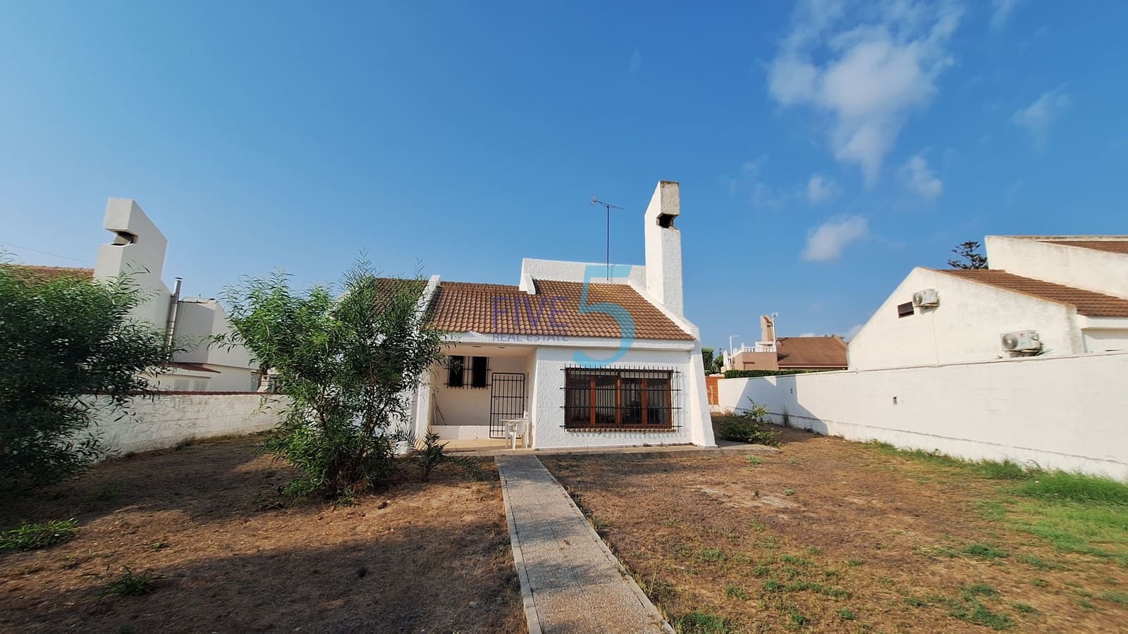 3 soveværelse Villa til salg i San Miguel de Salinas - € 285.000 (Ref: 9996492)