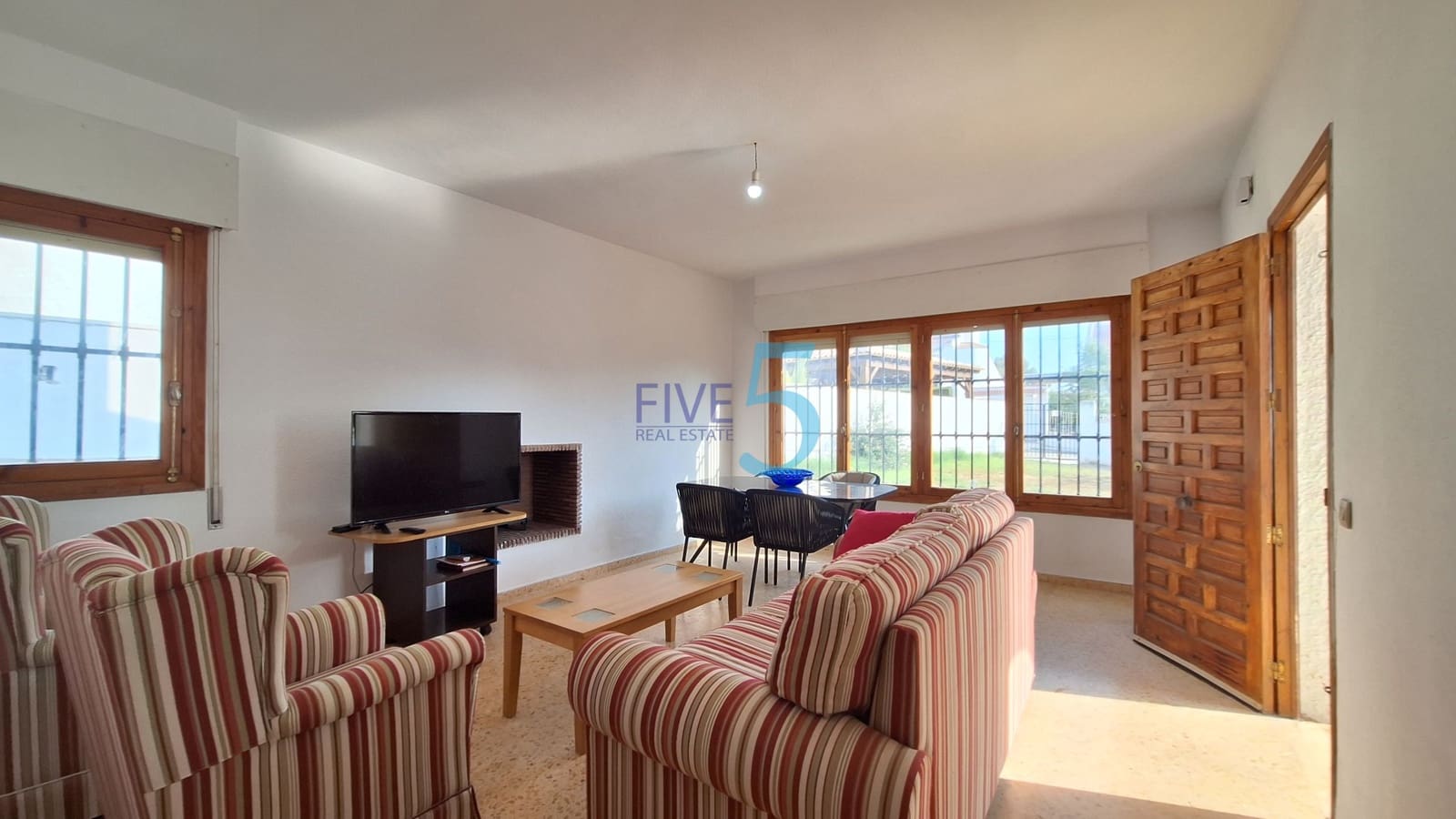 3 soveværelse Villa til salg i San Miguel de Salinas - € 285.000 (Ref: 9996492)