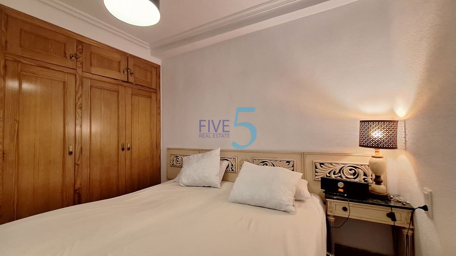 2 bedroom Apartment for sale in Torrevieja - € 180,000 (Ref: 9997896)