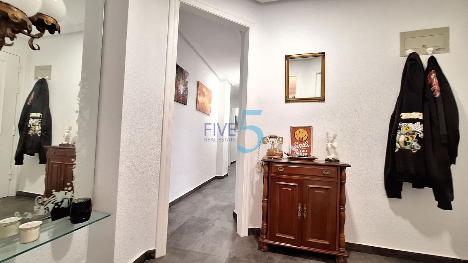 2 bedroom Apartment for sale in Torrevieja - € 180,000 (Ref: 9997896)