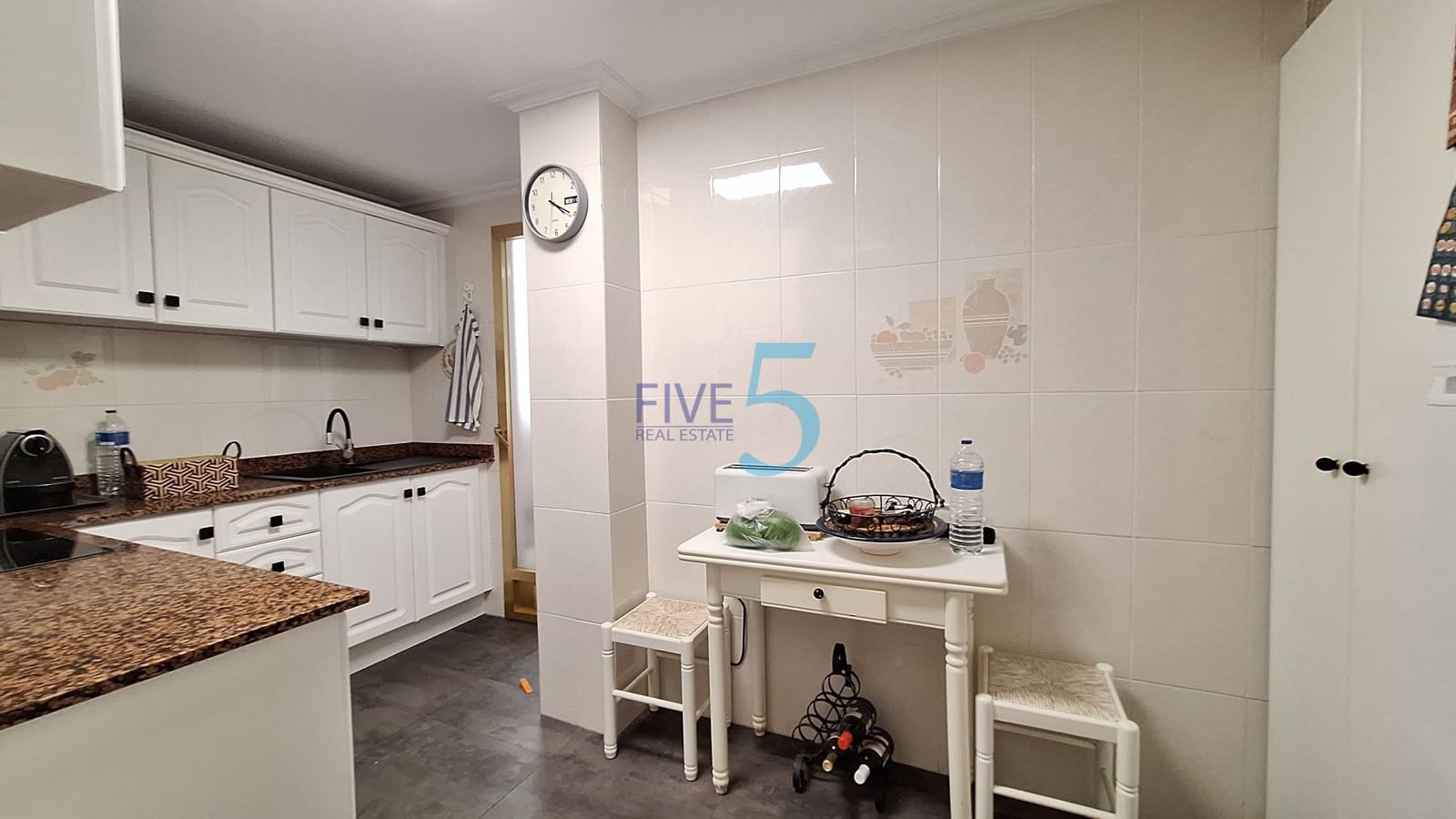 2 bedroom Apartment for sale in Torrevieja - € 180,000 (Ref: 9997896)