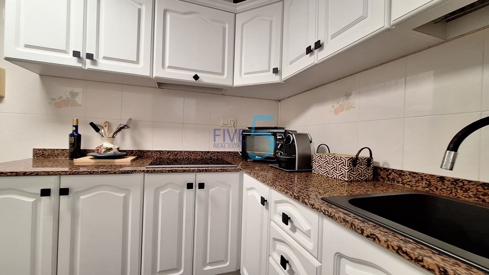 2 bedroom Apartment for sale in Torrevieja - € 180,000 (Ref: 9997896)