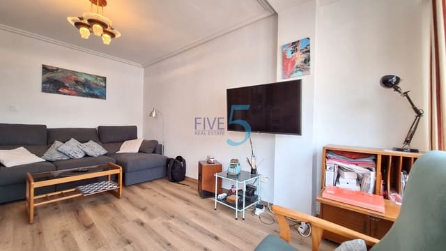 2 bedroom Apartment for sale in Torrevieja - € 180,000 (Ref: 9997896)
