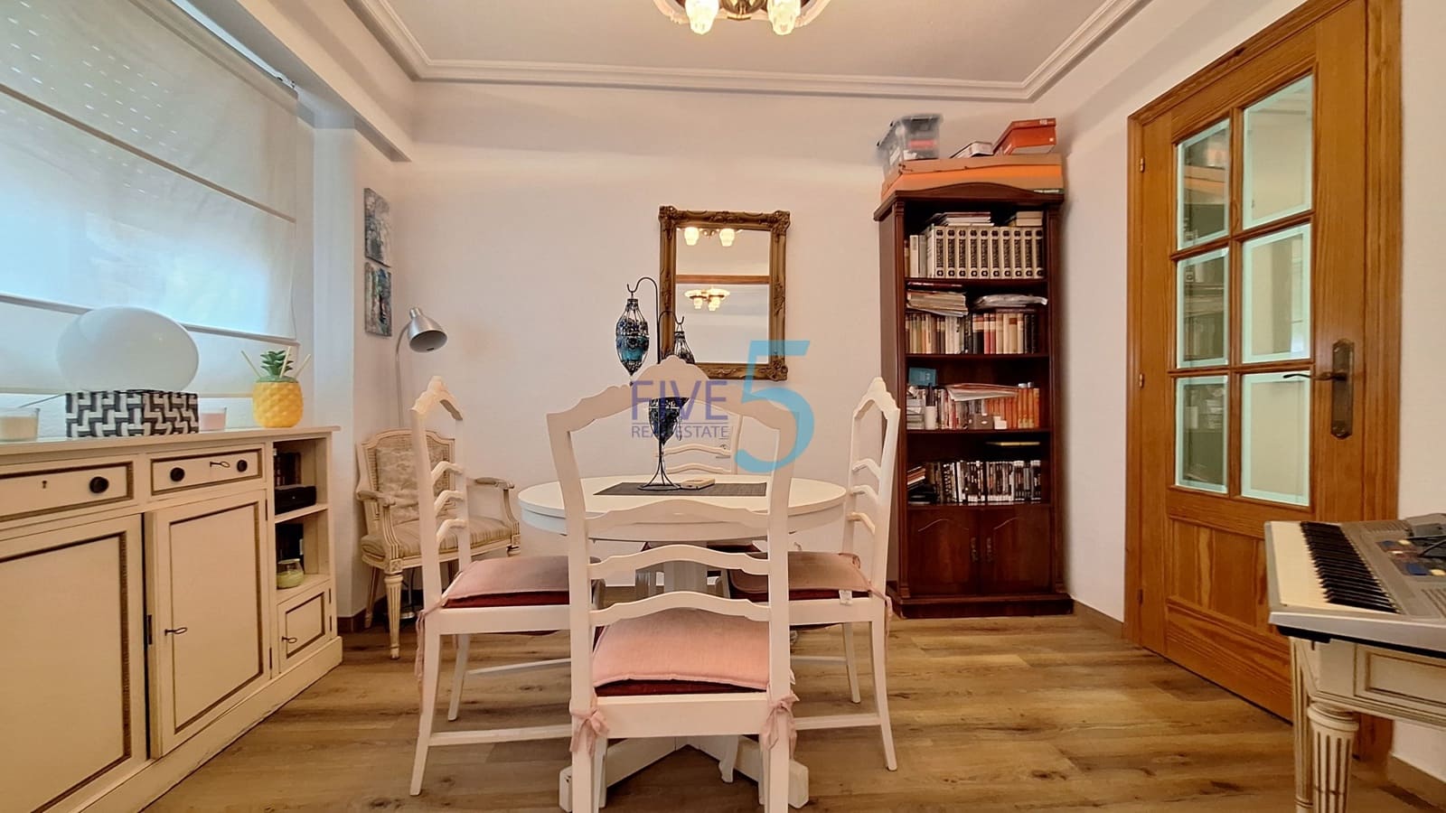 2 bedroom Apartment for sale in Torrevieja - € 180,000 (Ref: 9997896)