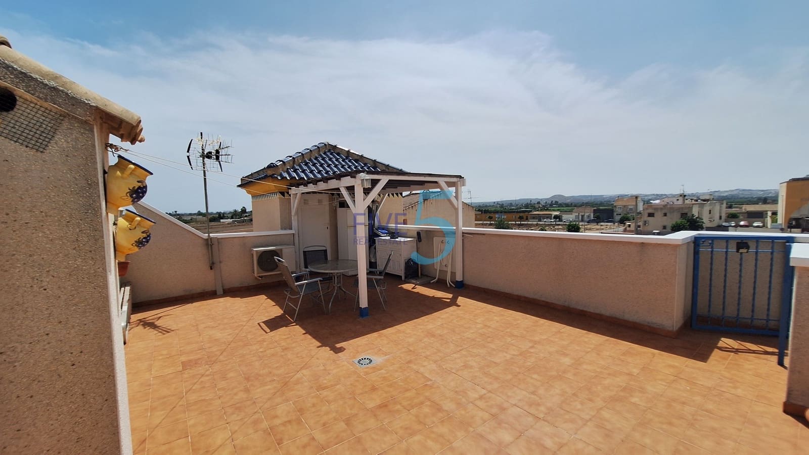 2 soverom Leilighet til salgs i San Fulgencio med garasje - € 138 000 (Ref: 9997898)