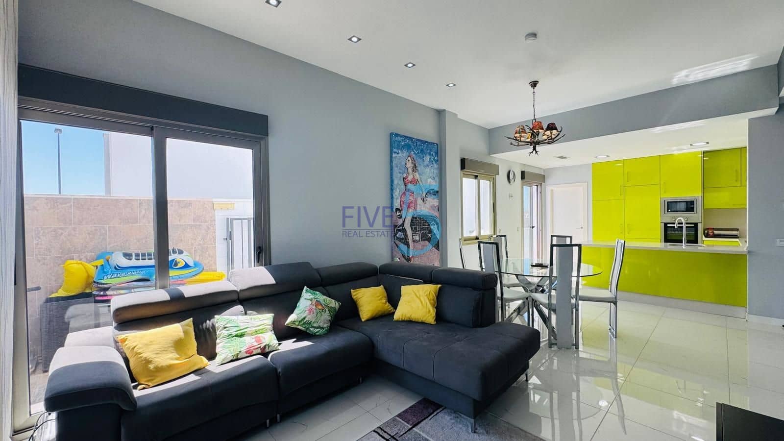 3 soverom Villa til salgs i Villamartin med svømmebasseng garasje - € 575 000 (Ref: 9999065)