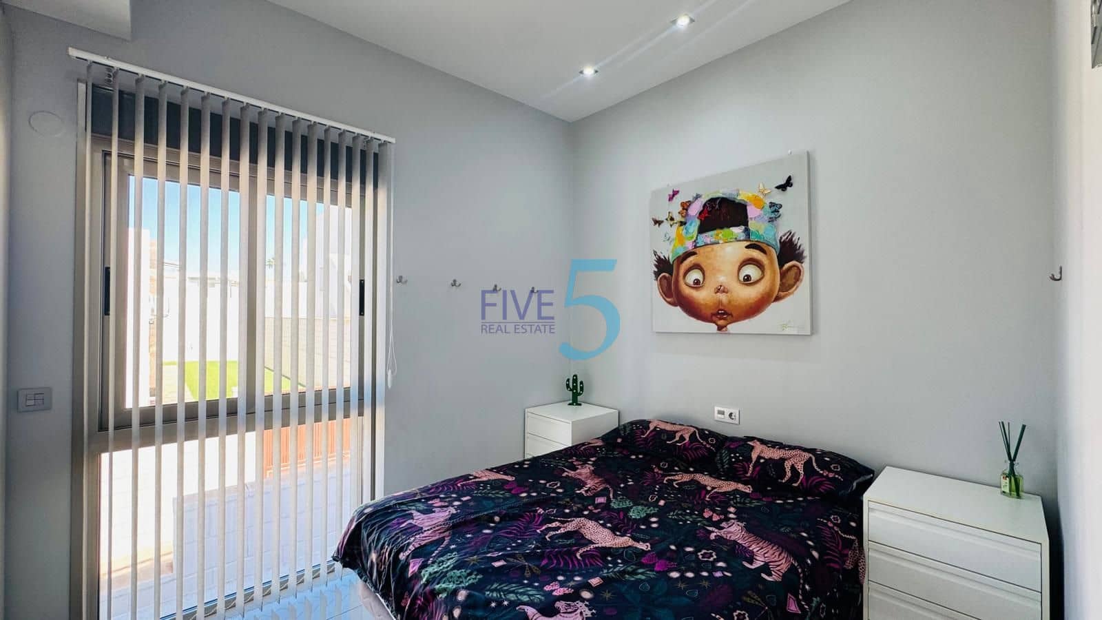 3 soverom Villa til salgs i Villamartin med svømmebasseng garasje - € 575 000 (Ref: 9999065)