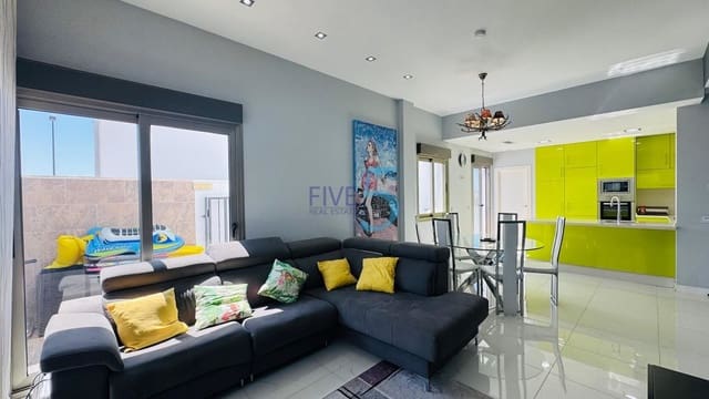 3 soverom Villa til salgs i Villamartin, Orihuela med svømmebasseng garasje - € 575 000 (Ref: 9999065)