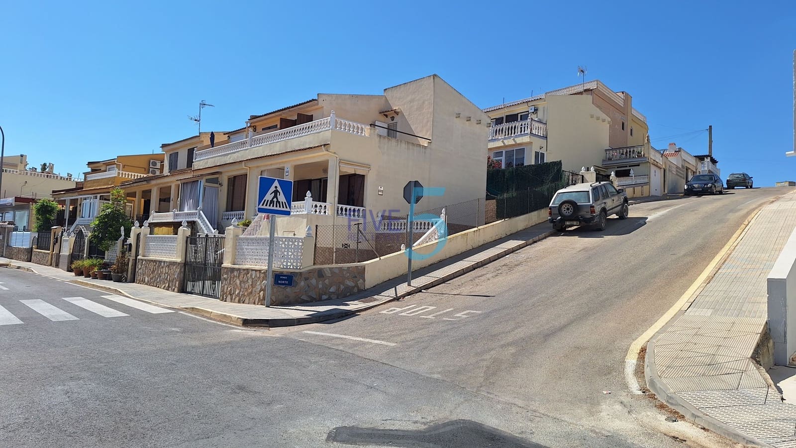 2 soveværelse Semi-Rækkehus til salg i San Miguel de Salinas med swimmingpool garage - € 209.000 (Ref: 9999066)