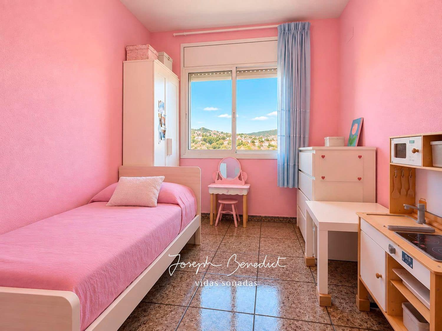 4 Zimmer Villa zu verkaufen in Sant Vicenc dels Horts mit Garage - 520.000 € (Ref: 10048735)
