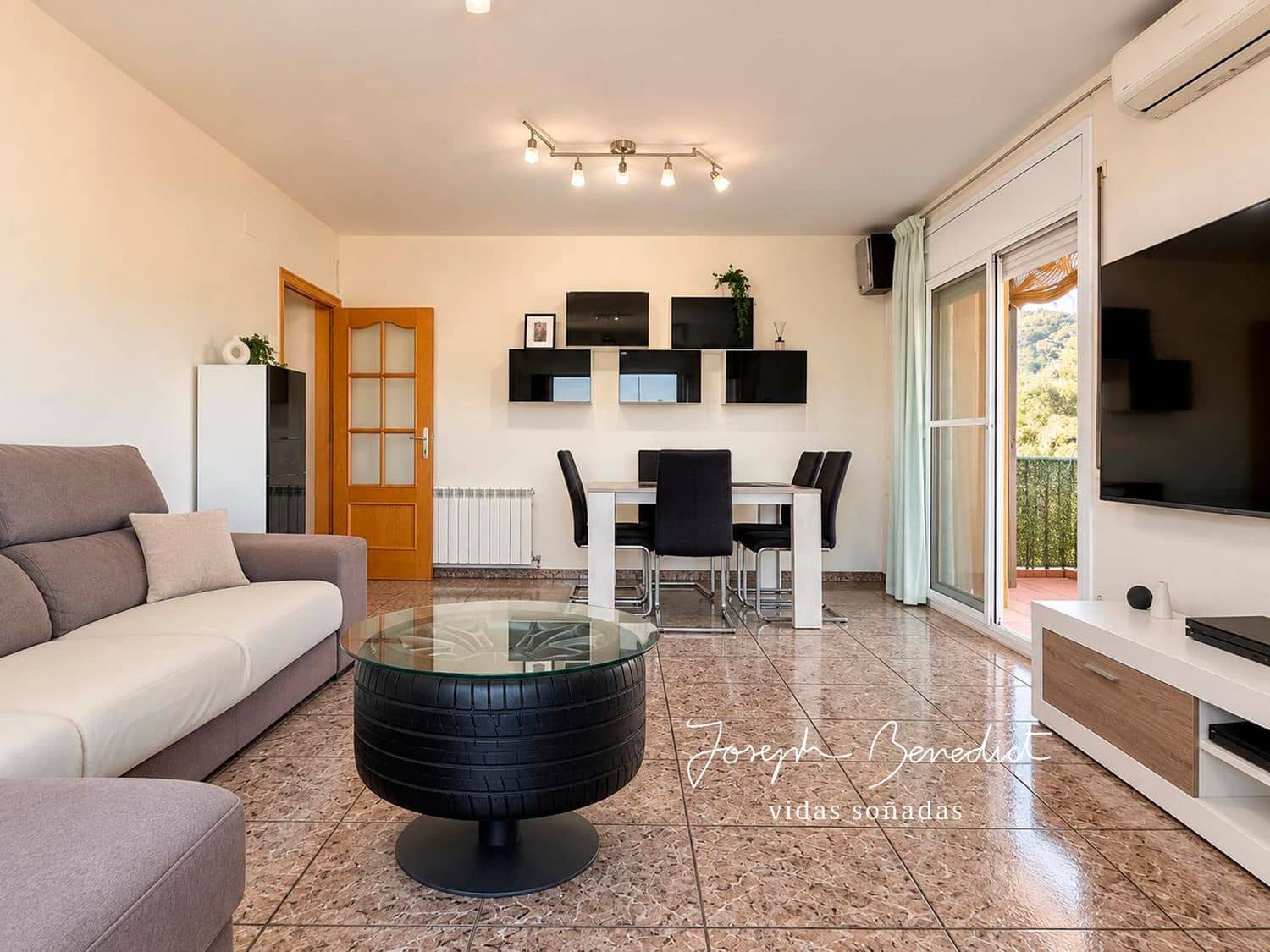 4 Zimmer Villa zu verkaufen in Sant Vicenc dels Horts mit Garage - 520.000 € (Ref: 10048735)