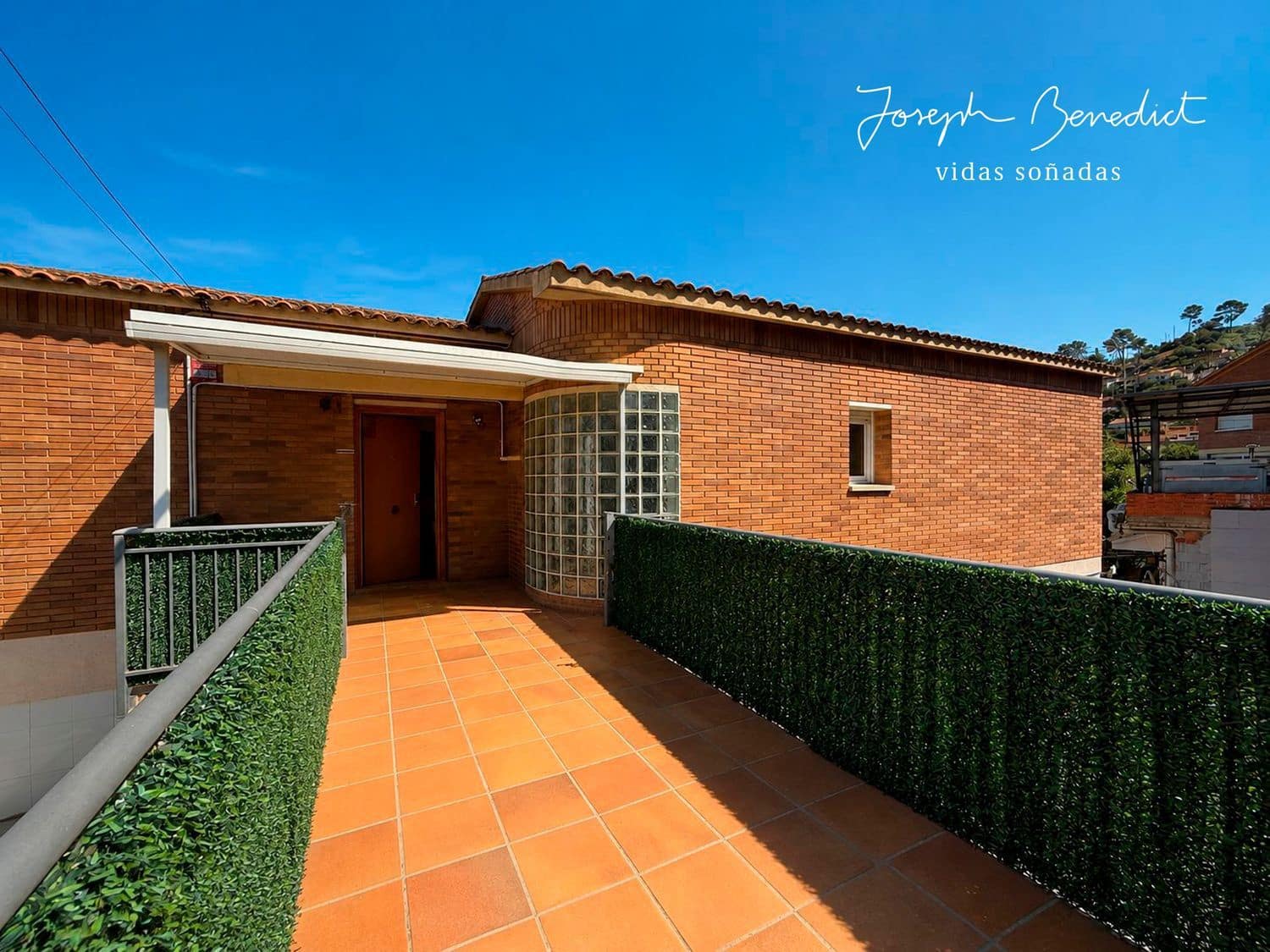 4 Zimmer Villa zu verkaufen in Sant Vicenc dels Horts mit Garage - 520.000 € (Ref: 10048735)