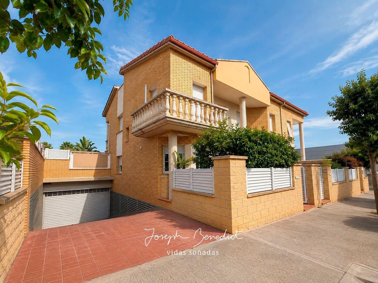 Casa de 4 habitaciones en Cunit en venta con piscina garaje - 420.000 € (Ref: 10061268)