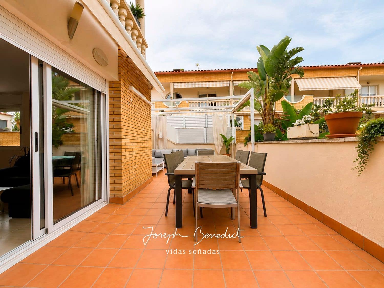 Casa de 4 habitaciones en Cunit en venta con piscina garaje - 420.000 € (Ref: 10061268)