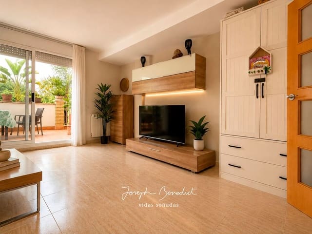 Casa de 4 habitaciones en Cunit en venta con piscina garaje - 420.000 € (Ref: 10061268)