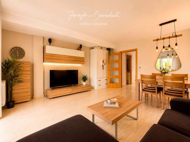 Casa de 4 habitaciones en Cunit en venta con piscina garaje - 420.000 € (Ref: 10061268)