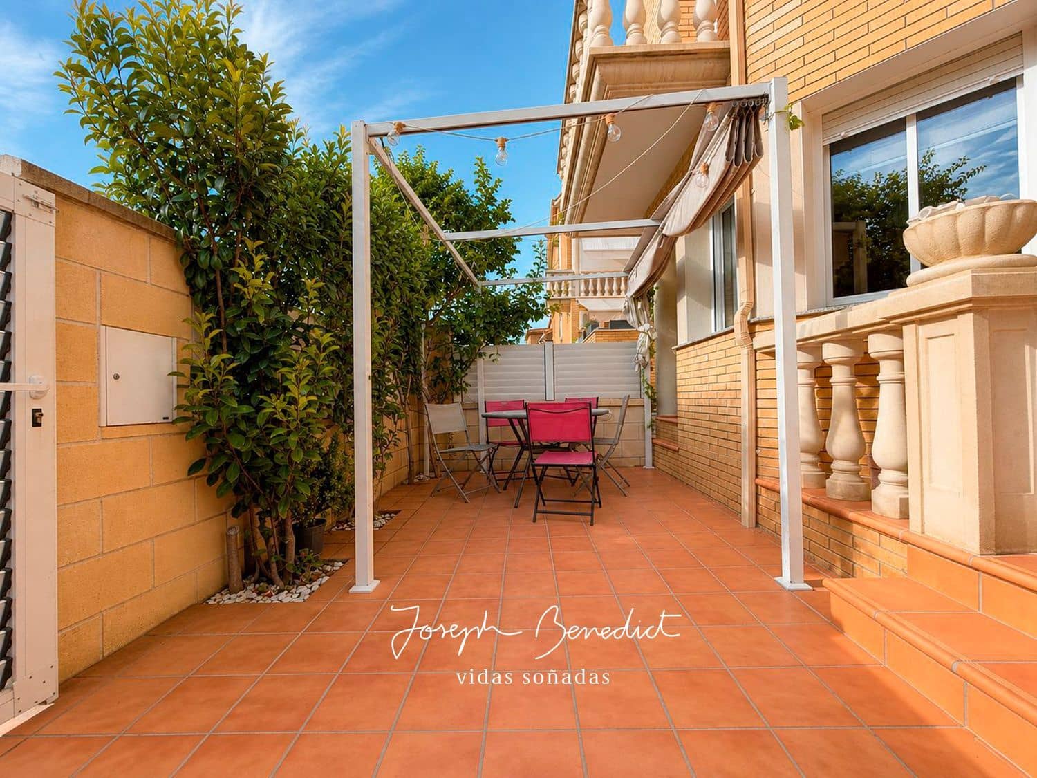 Casa de 4 habitaciones en Cunit en venta con piscina garaje - 420.000 € (Ref: 10061268)