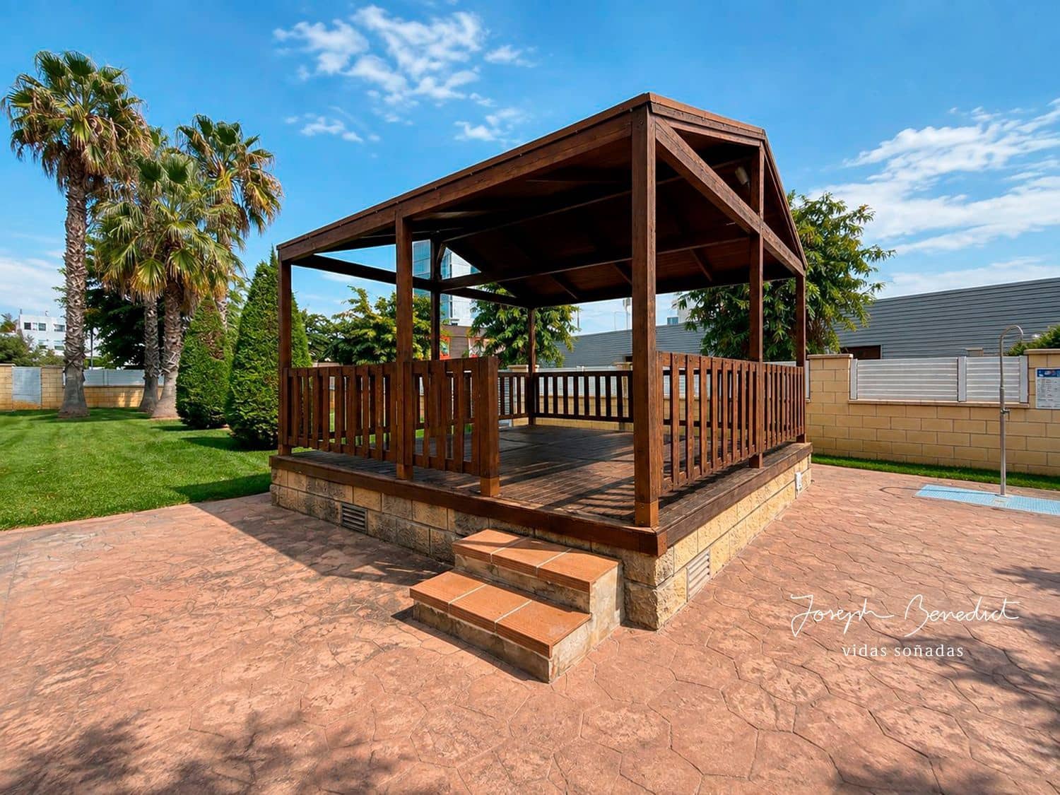 Casa de 4 habitaciones en Cunit en venta con piscina garaje - 420.000 € (Ref: 10061268)