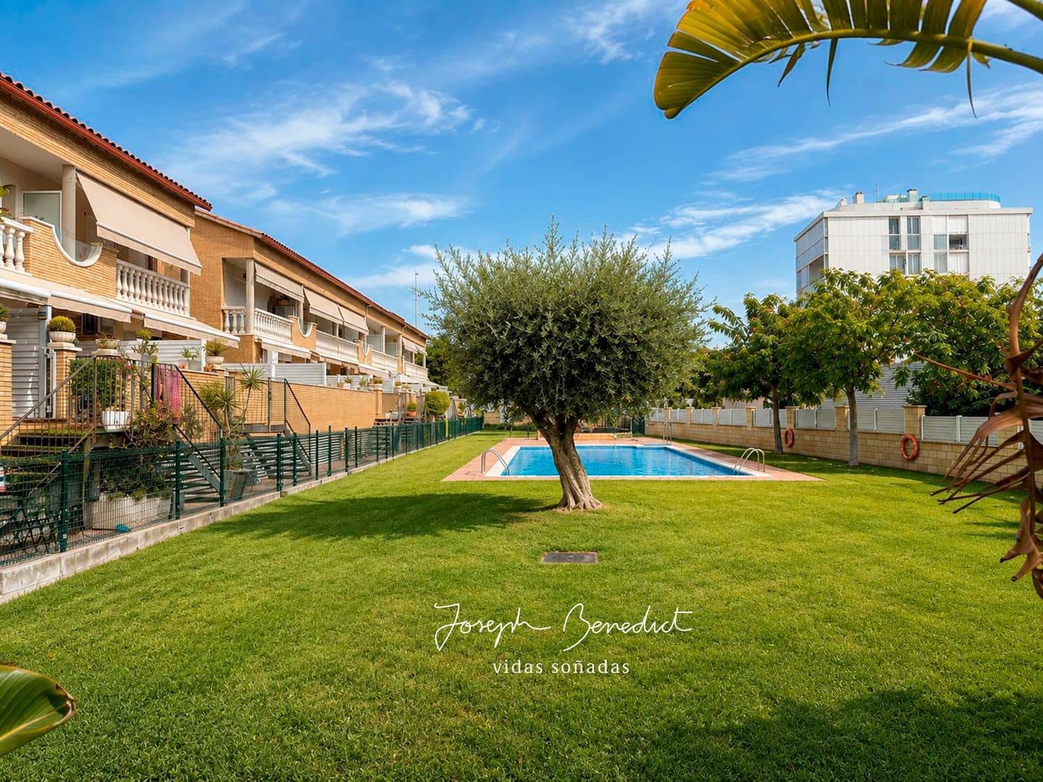 Casa de 4 habitaciones en Cunit en venta con piscina garaje - 420.000 € (Ref: 10061268)